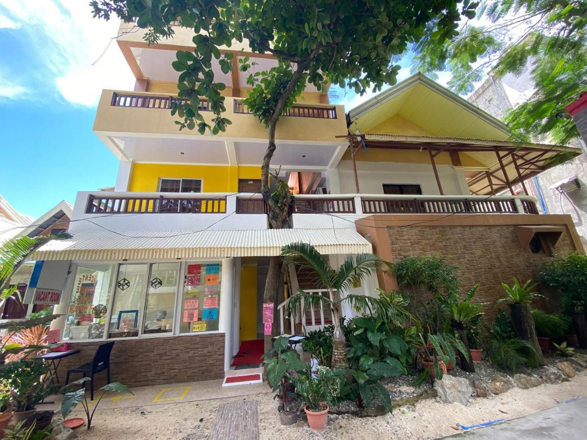 Vicente Aguirre Rooms Boracay Island Exteriör bild