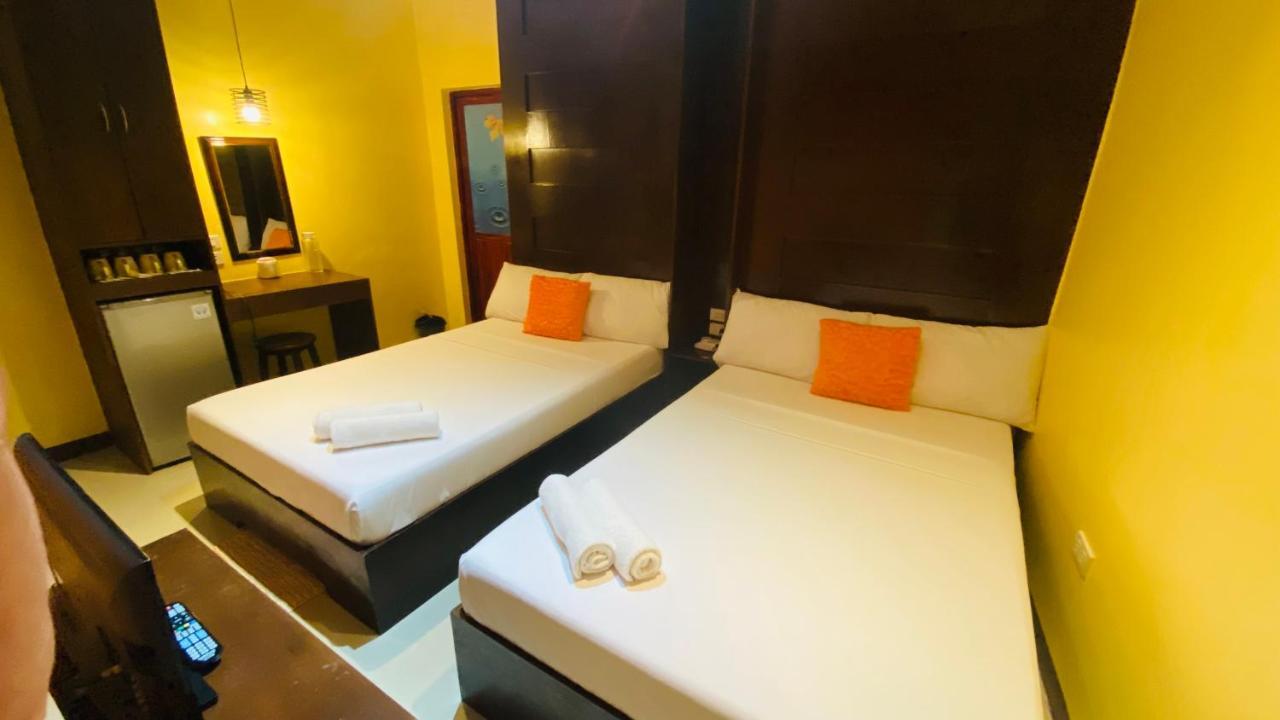 Vicente Aguirre Rooms Boracay Island Exteriör bild