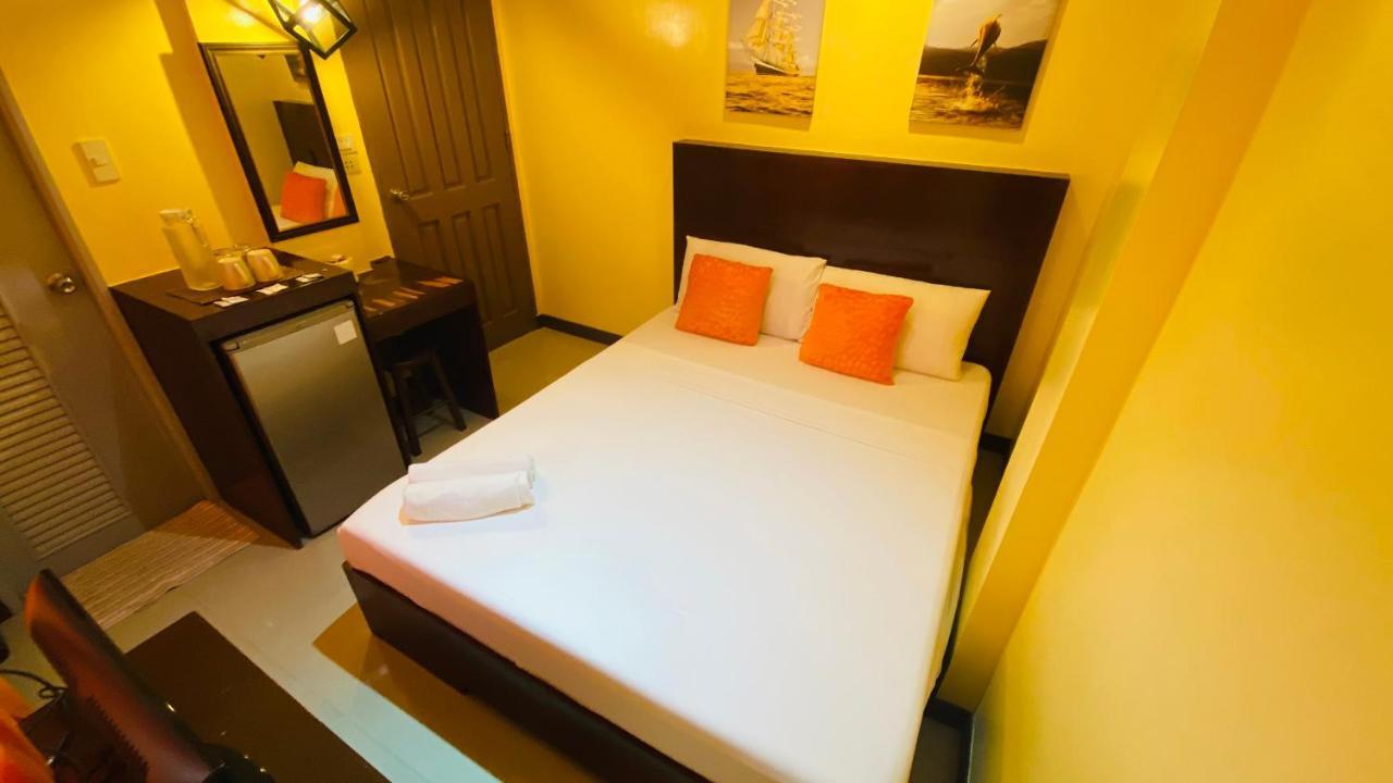Vicente Aguirre Rooms Boracay Island Exteriör bild